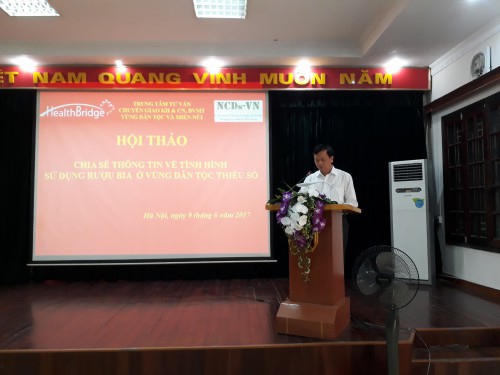 TS. Phan Văn Hùng, Thứ trưởng, Phó Chủ nhiệm Ủy ban Dân tộc phát biểu khai mạc và chủ trì hội thảo